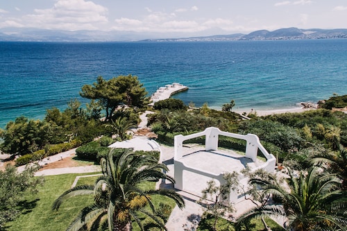 Brown Beach Chalkida Resort, a member of Brown Hotels