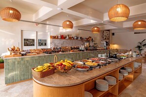 Breakfast area - Brown Beach Chalkida Resort, a member of Brown Hotels (Chalcis)