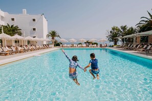 Outdoor pool, sun loungers - Brown Beach Chalkida Resort, a member of Brown Hotels (Chalcis)