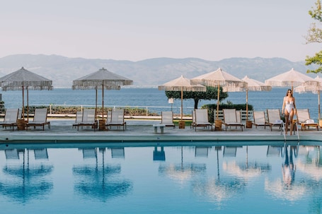 Outdoor pool, sun loungers