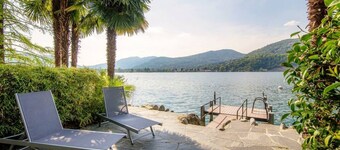 Lovely lakefront duplex with private pier (BELLARIVA LAKE VIEW)