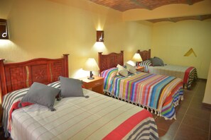Minibar, iron/ironing board, free WiFi, bed sheets