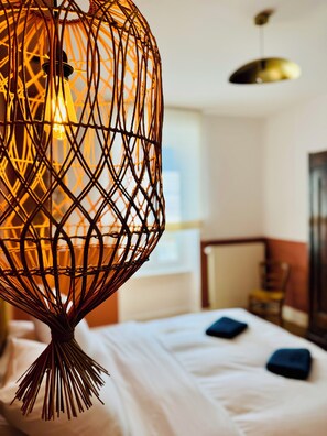 4 chambres, fer et planche Ă repasser, lit parapluie, draps fournis