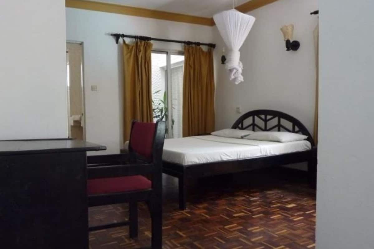 2 bedrooms