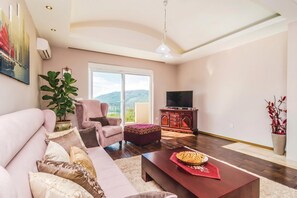 Télévision de 21 pouces avec chaînes numériques, lecteur de DVD