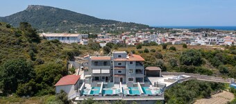 Ariadne MountainView Suite