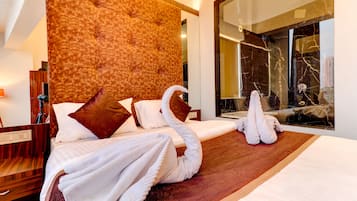 Free WiFi, bed sheets