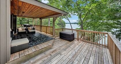 Sundance - Lakefront w/ Private Dock