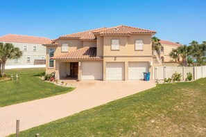 Exterior - Capricorn Villa - Exclusive Coastal Hacienda;Private Pool;Near Beach (South Padre Island)
