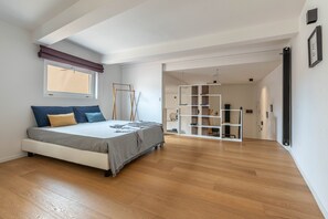 2 slaapkamers, een kluis op de kamer, een strijkplank/strijkijzer