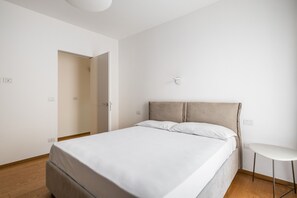 2 bedrooms, in-room safe, free WiFi, bed sheets
