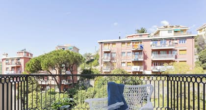 Shelley Apartments - Tree by Wonderful Italy