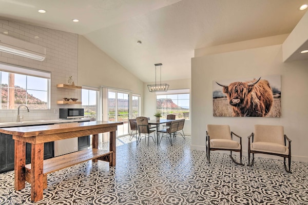 Kanab Vacation Rental | 2BR | 2BA | Stairs Required for Entry | 2,600 Sq Ft