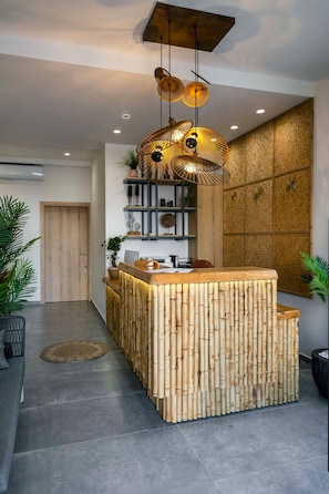 Reception - DEL MARE SUITES (Stylida)