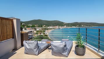 Superior Triple Room | 1 bedroom, premium bedding, memory foam beds, minibar