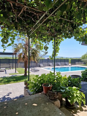 Piscine extérieure, piscine chauffée