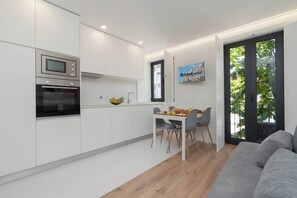 Interior - Elegant Design Flat | Ace Location by HostWise (Porto)