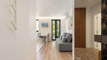 TV, offices