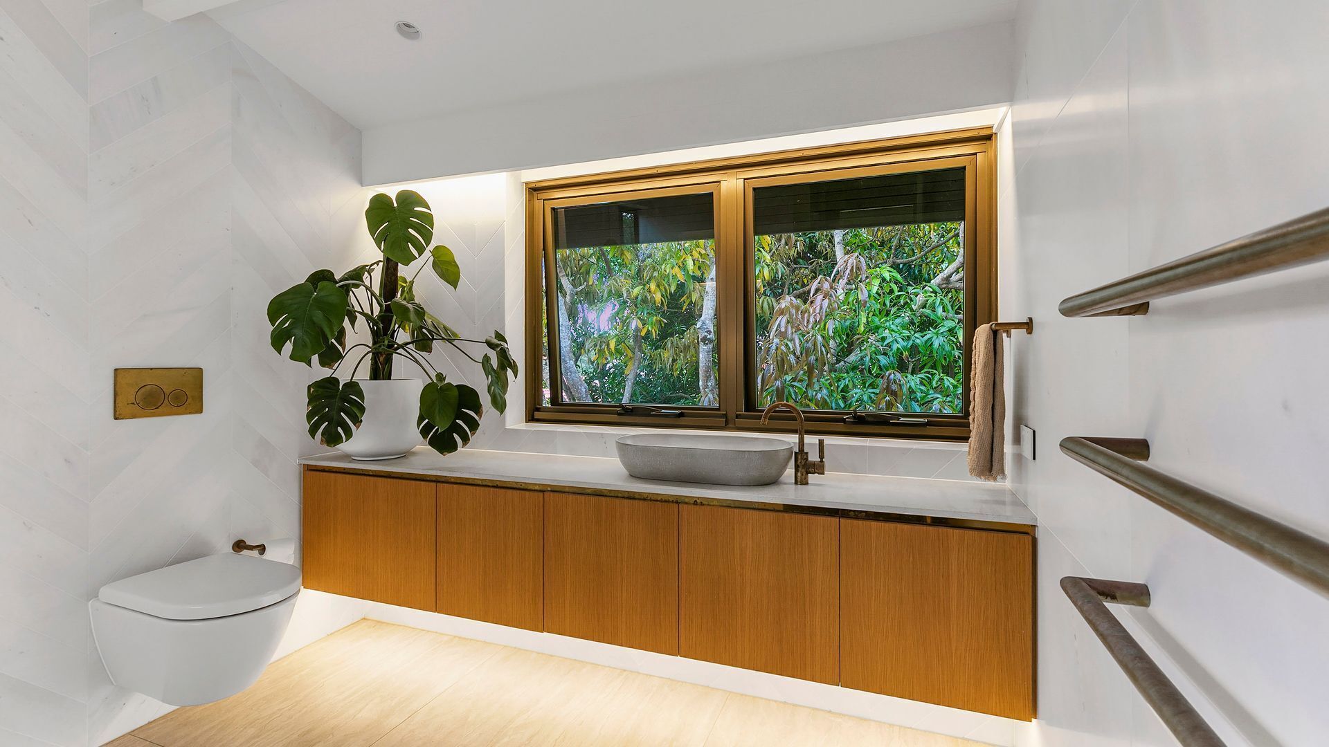 Little Cove Treetops -  3 BEDROOMS - STYLE - BEACH - LOCATION — image 19