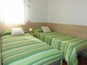 2 Schlafzimmer, Zimmersafe, kostenloses WLAN, Bettwäsche