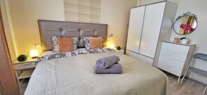 2 chambres, fer et planche Ă repasser, lit parapluie, Wi-Fi gratuit