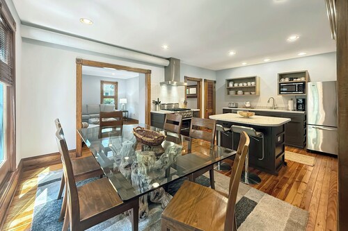 Victorian Guesthouse In The Center of Historic Downtown Lewes