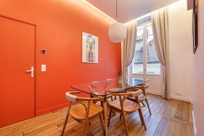 Dining - François de Sales, 2BR/2BA, 6 people (París)