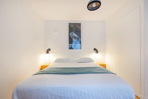 2 chambres, fer et planche à repasser, accès au Wi-Fi (inclus)
