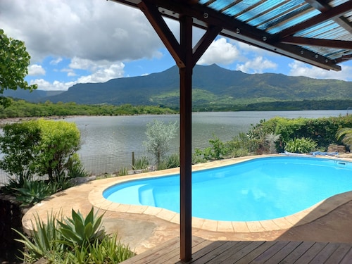 En front de mer Maison avec piscine sur Ilot Fortier