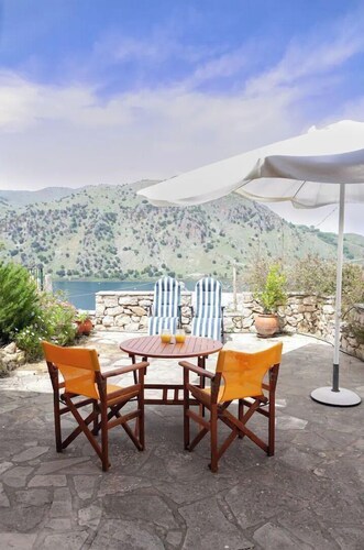 Bental's Dream Place With Lake And Sea View