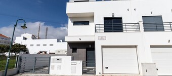 4 bedroom villa with private pool in Vila Nova de Cacela by AlgarveManta (3V4)