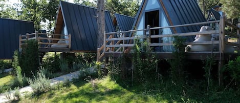 Glamping Double | Ropa de cama de alta calidad, wifi gratis y ropa de cama