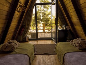 Glamping Twin | Hochwertige Bettwaren, kostenloses WLAN, Bettwäsche