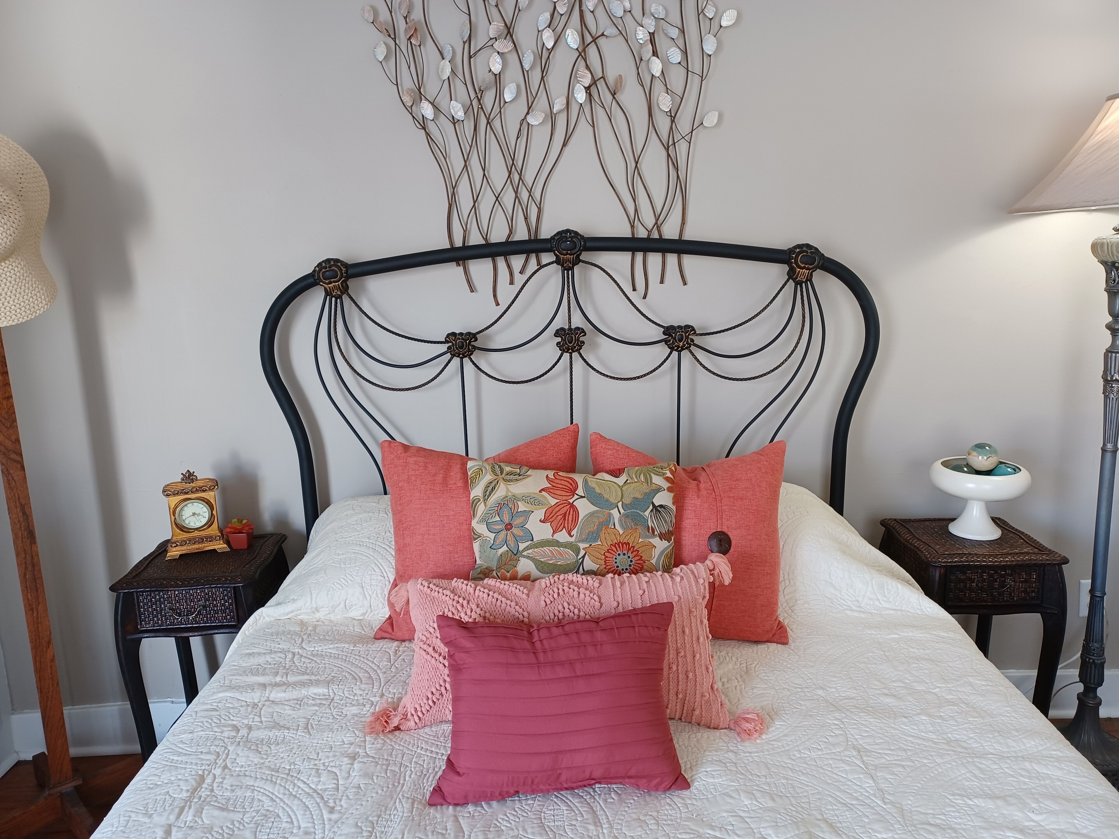 1 soverom, skrivebord, strykejern/-brett og wi-fi (inkludert)