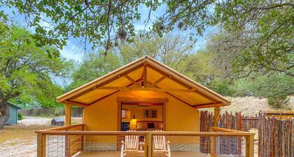 Pool + Firepit + River + Lake + Hot Tub + Heat/AC