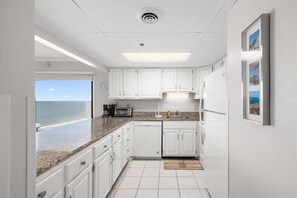 Fridge, microwave, oven, stovetop - Three Bedroom Direct Oceanfront Condo with Pool (Ocean City)