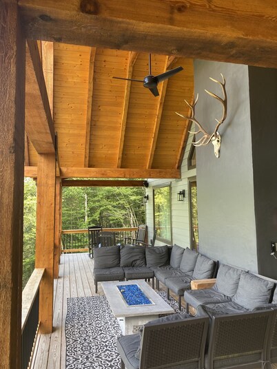 New Home on South Toe River, Pet Friendly