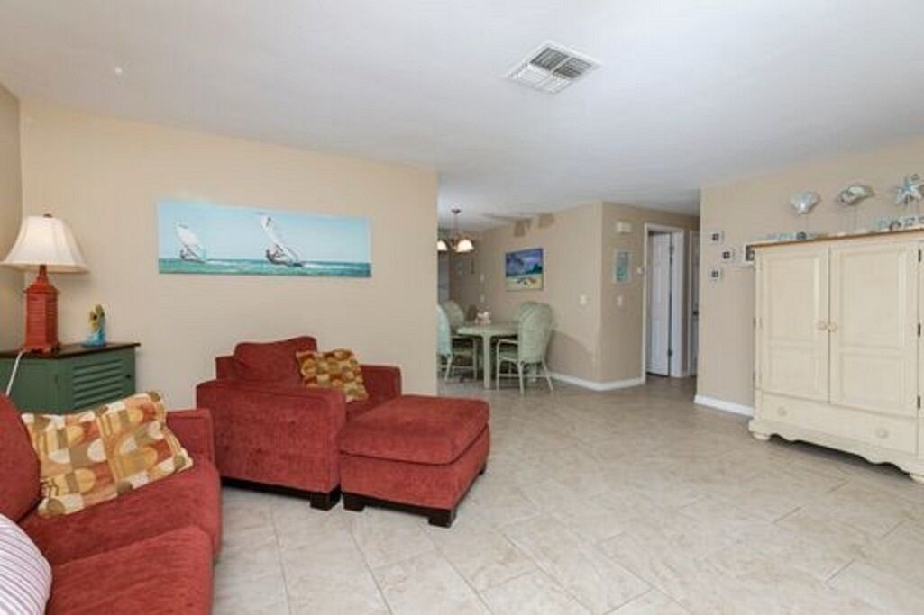 WINTER ESCAPE AWAITS YOU AT THE BEACH HOUSE RETREAT