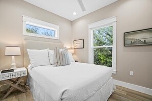 Casa, 4 habitaciones, vista al resort | Decoración personalizada y muebles diferentes