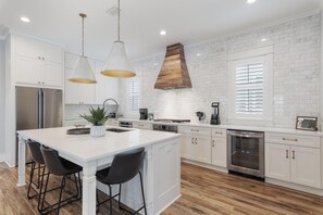 Fridge, microwave, oven, stovetop - Book a Holiday Stay! Off SEAson - Beautiful Blue Mountain Home! 4 Adult Bikes! (Santa Rosa Beach)