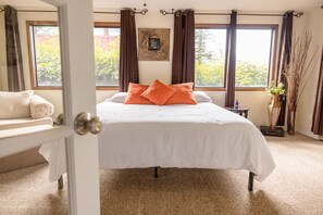 4 Schlafzimmer, Schreibtisch, Reisekinderbett, kostenloses WLAN