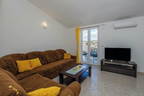 TV - Goreta in Ražanj - Mittel-Dalmatien / Goreta in Ražanj - Appartement für 4 Personen AP2 (Ražanj)