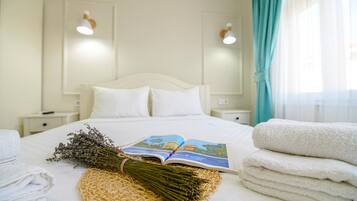 Deluxe Double Room | Individually decorated, individually furnished, laptop workspace