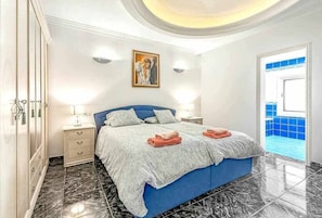 5 Schlafzimmer, Bügeleisen/Bügelbrett, WLAN, Bettwäsche