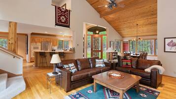 Casa, 3 habitaciones | Sala de estar