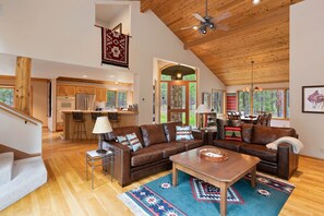 House, 3 Bedrooms | Living room - Glaze Meadow 376 3 Bedroom Home by RedAwning (Sisters)