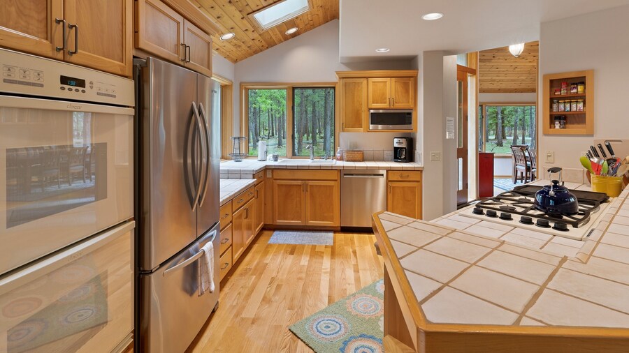 Glaze Meadow 376 3 Bedroom Home by RedAwning