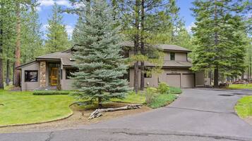 House, 3 Bedrooms | Exterior