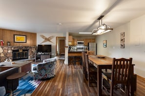 Condo, 2 habitaciones | Restaurantes