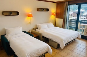 2 bedrooms, WiFi, bed sheets